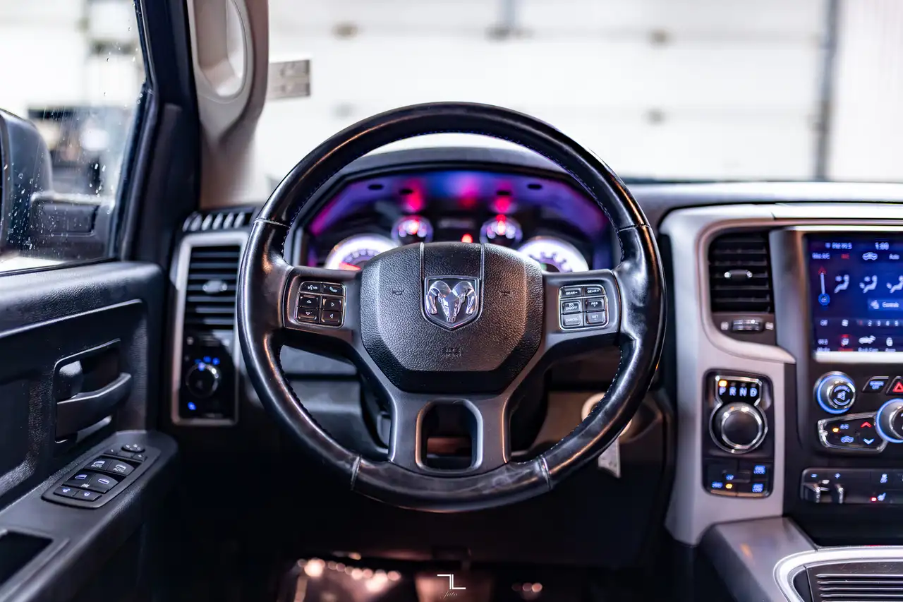 RAM 1500 снимка RAM 1500