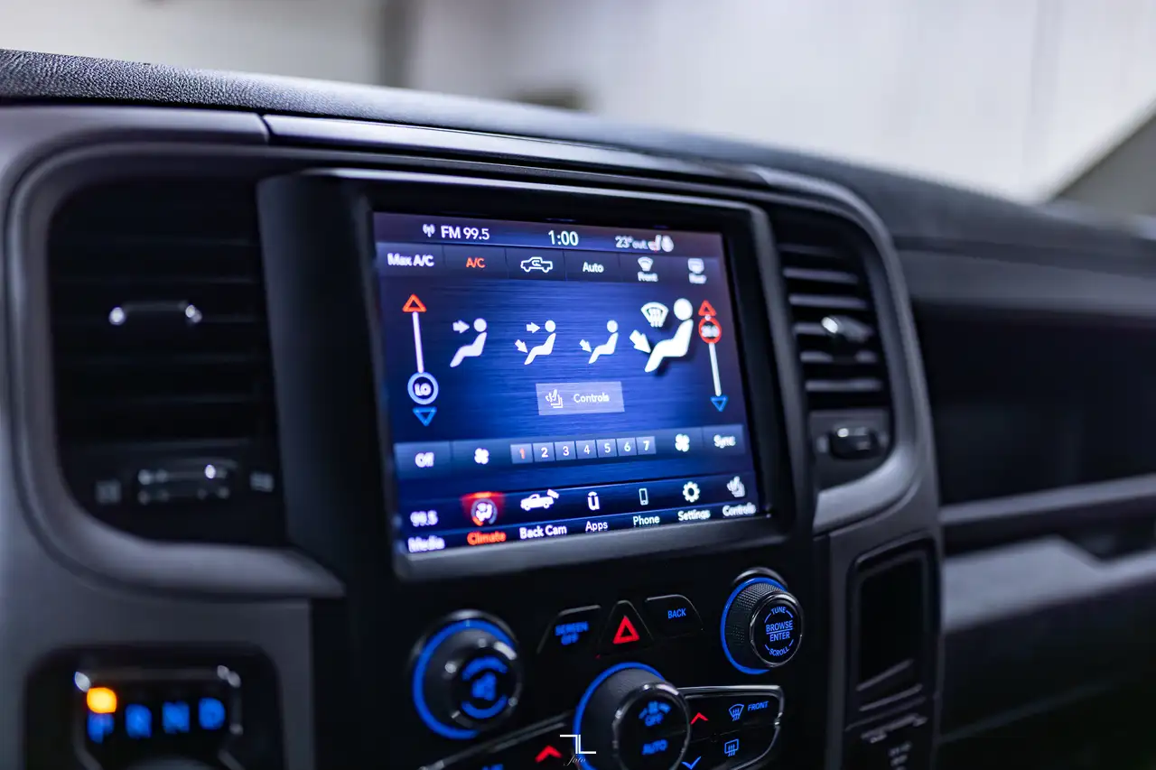 RAM 1500 снимка RAM 1500