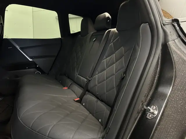 BMW iX view 14