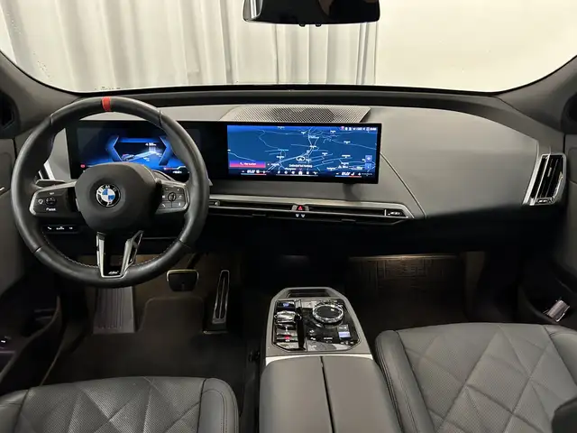BMW iX view 9