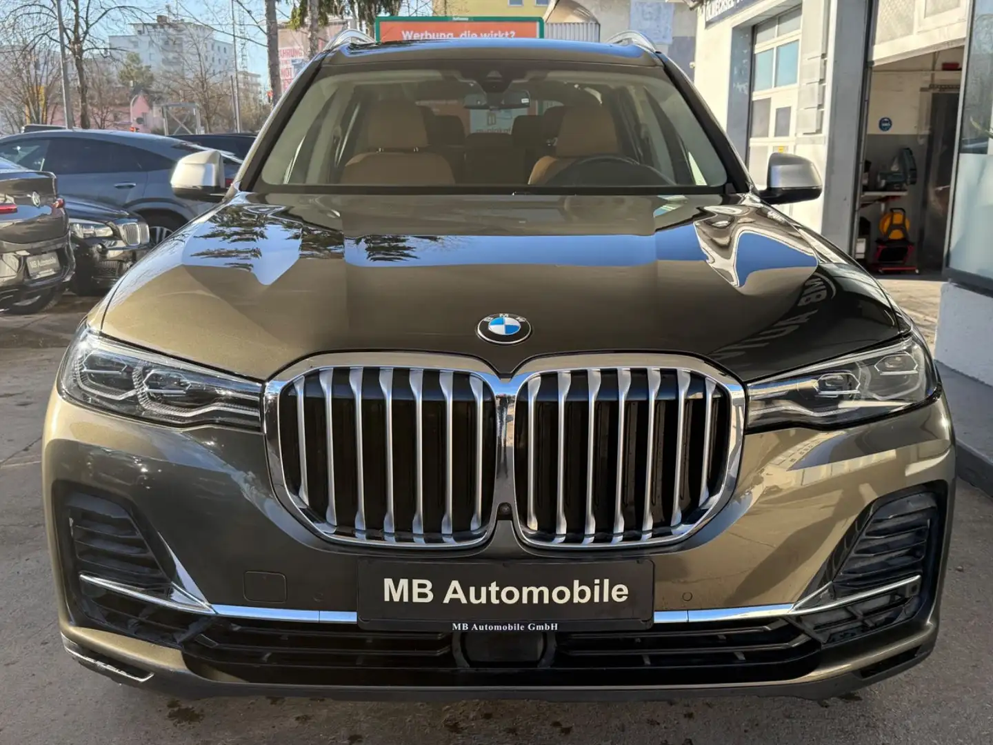 BMW X7 xDrive 40d*PANO-SKY.LOUNGE*STANDHZ.*AHK*HUD* Verde - 2