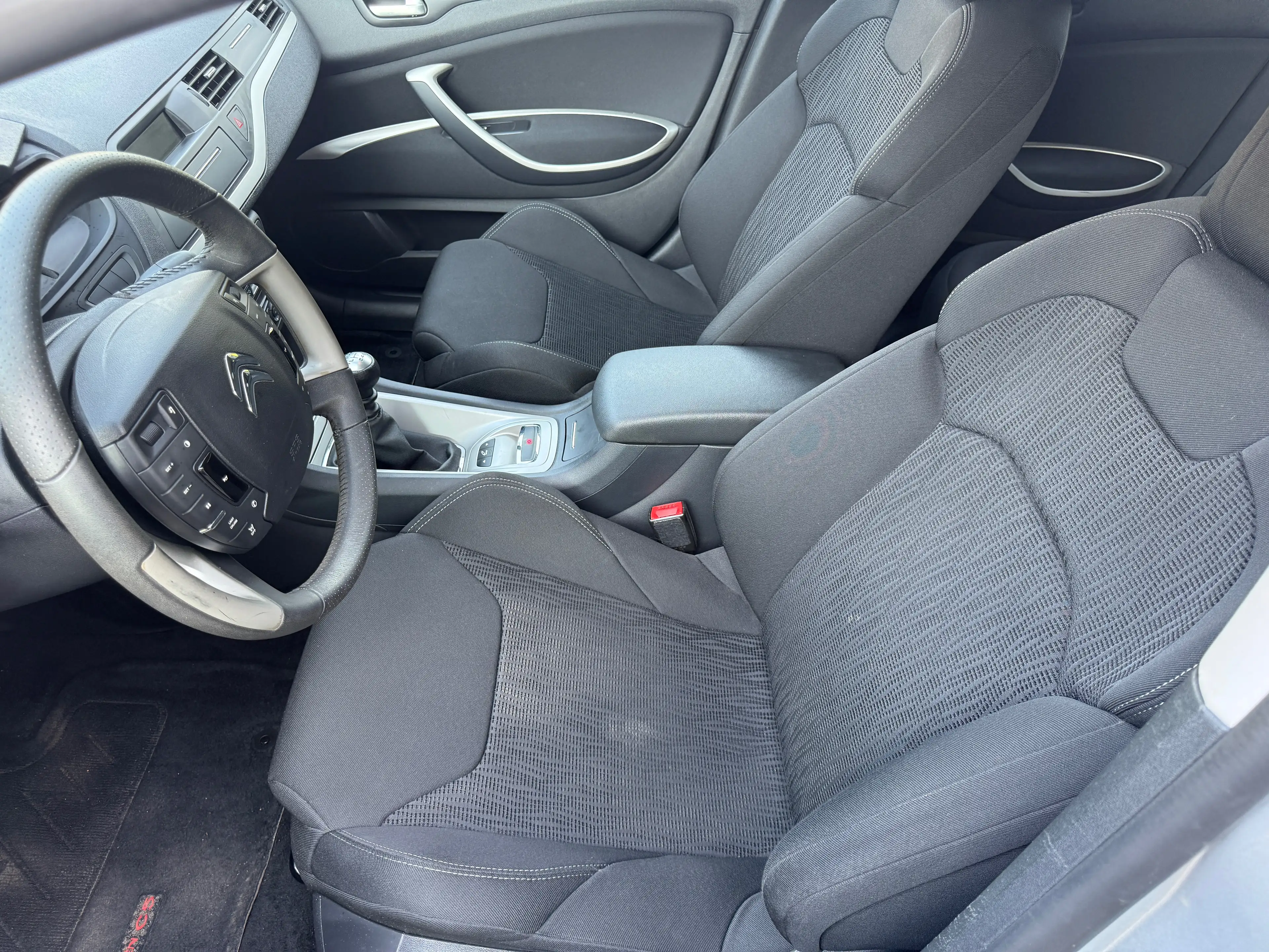 Citroen C5 Tourer THP 155 Tendance *nur 15.800km!!!*1.Hand*HU neu* — photo 9