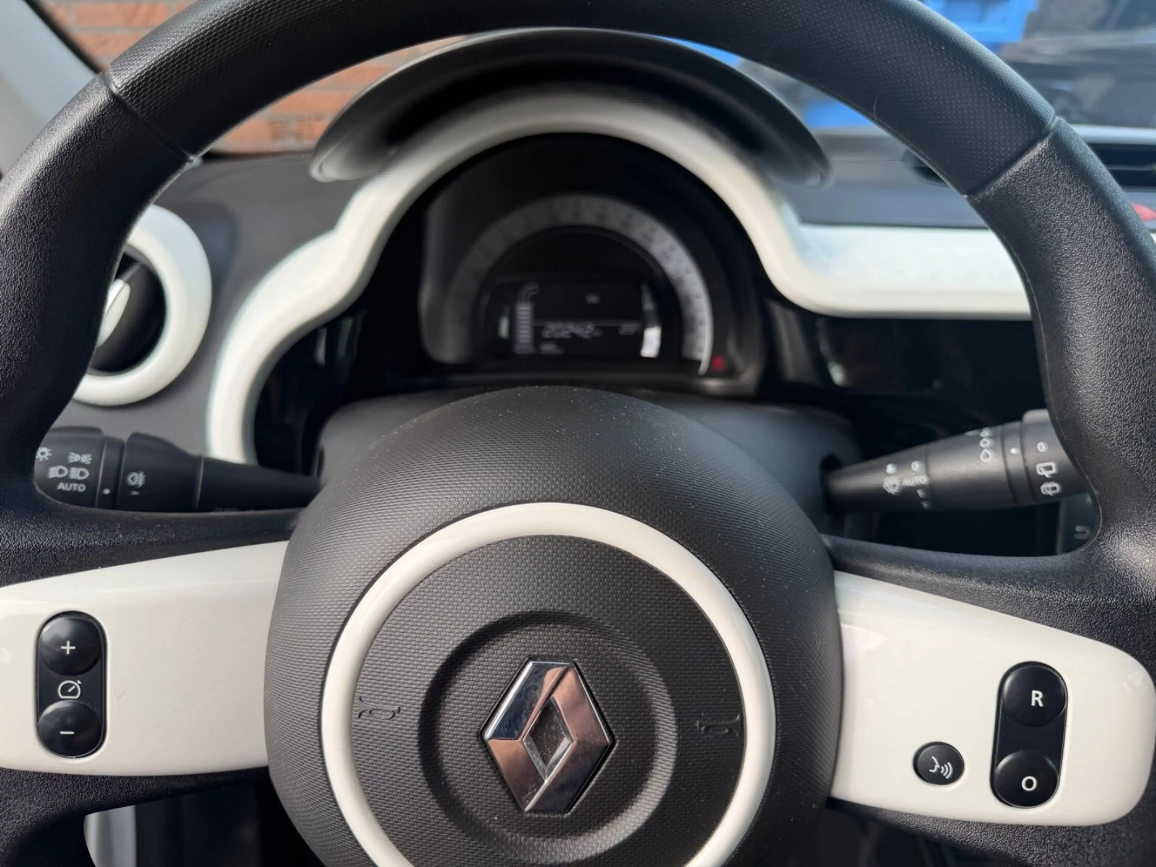 Renault Twingo Zen Electric 1.Hd+dt.Fhzg.+LED — photo 4