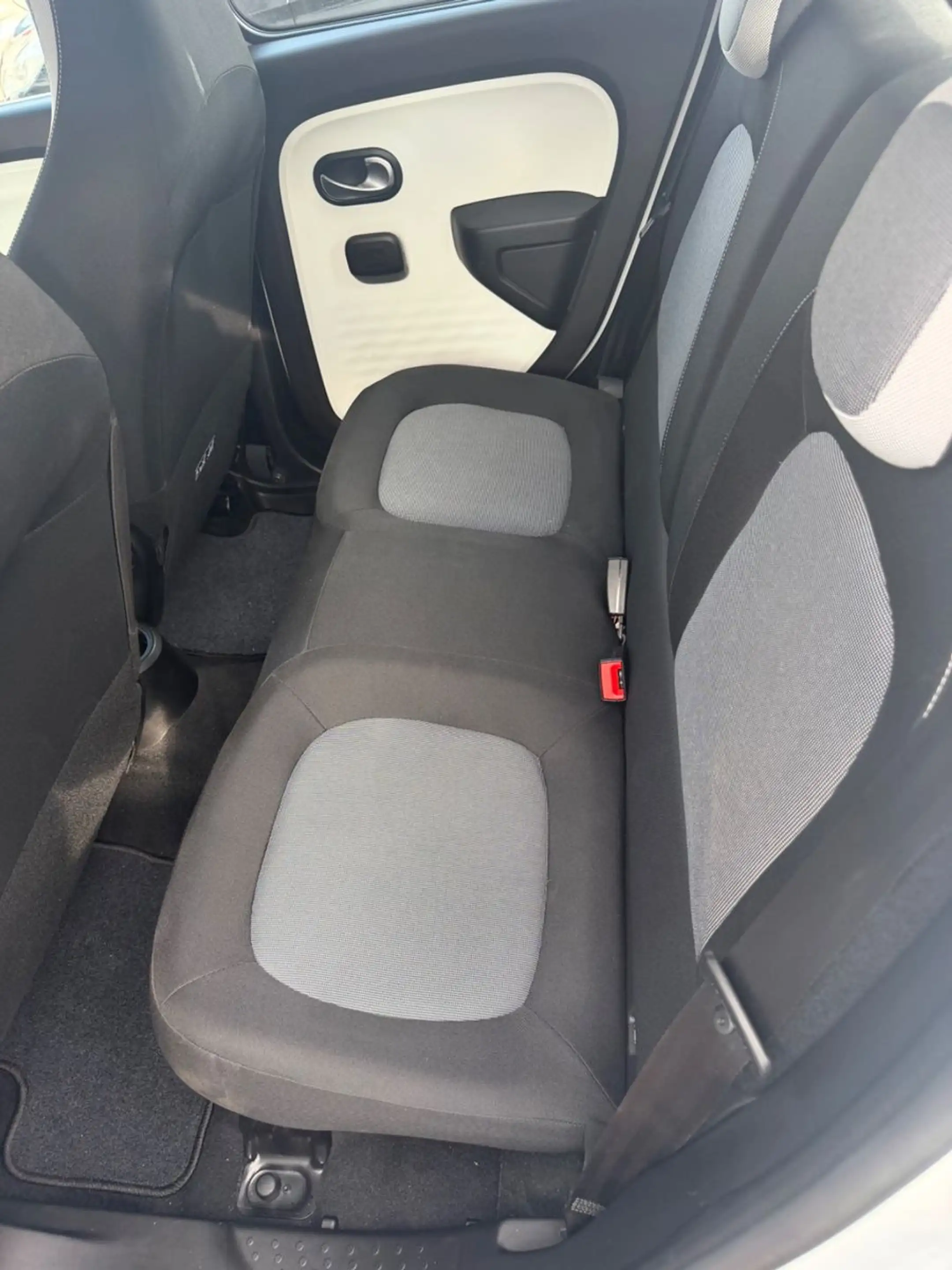 Renault Twingo Zen Electric 1.Hd+dt.Fhzg.+LED — photo 10
