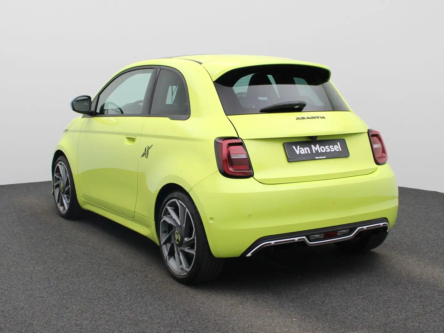 Fiat 500 Abarth Scorpionissima 42 kWh | Apple & android Carplay | Verde - 2
