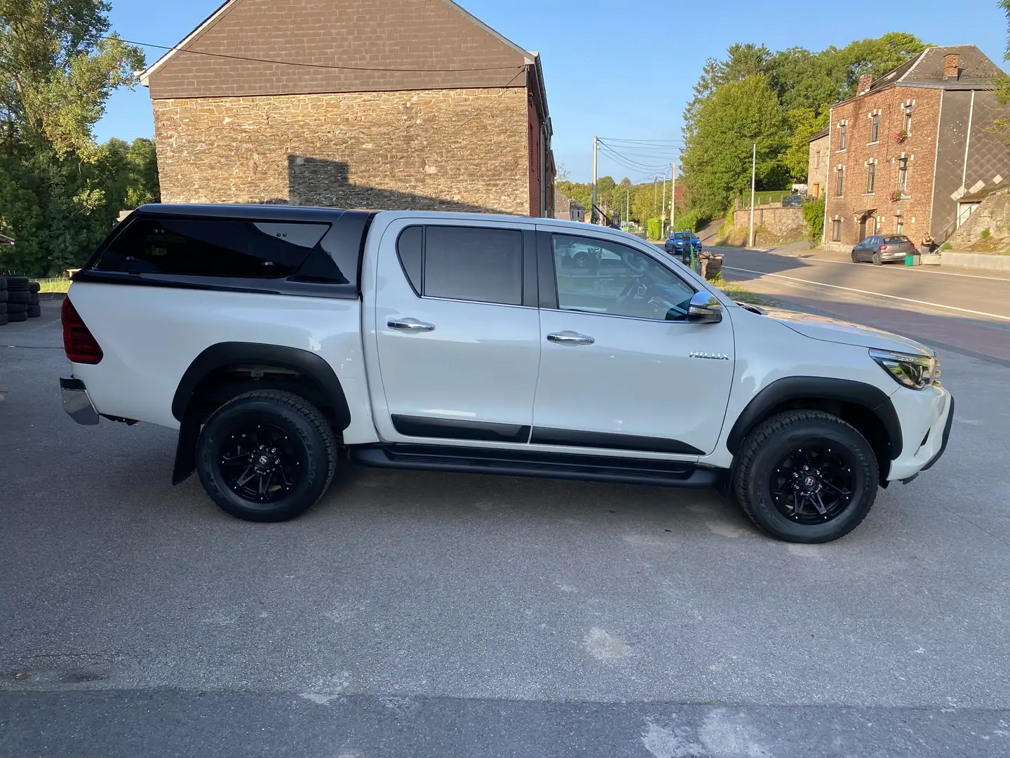 Toyota Hilux 2.4 D-4D 4WD Lounge Alb - 2