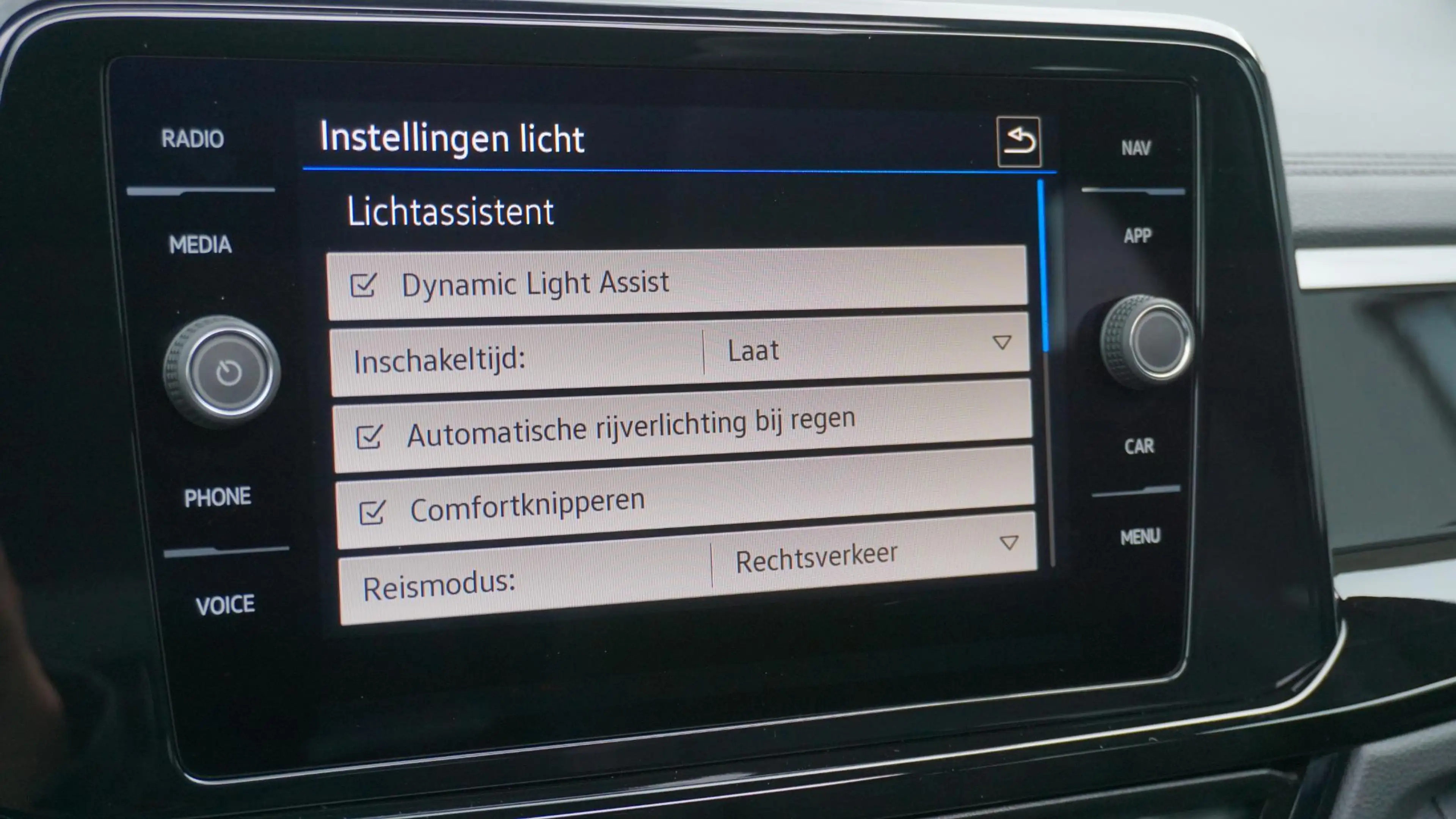 Volkswagen T-Roc 1.5 TSI 150pk DSG 2x R-Line & Black Style Pano.Dak — photo 33