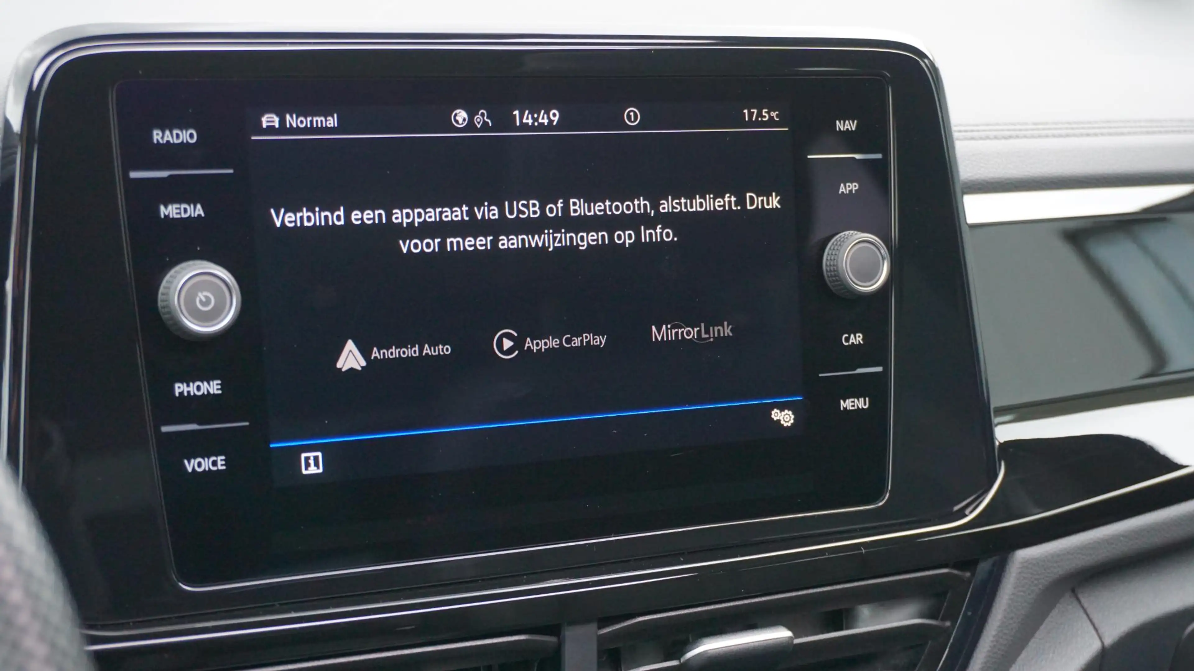 Volkswagen T-Roc 1.5 TSI 150pk DSG 2x R-Line & Black Style Pano.Dak — photo 21