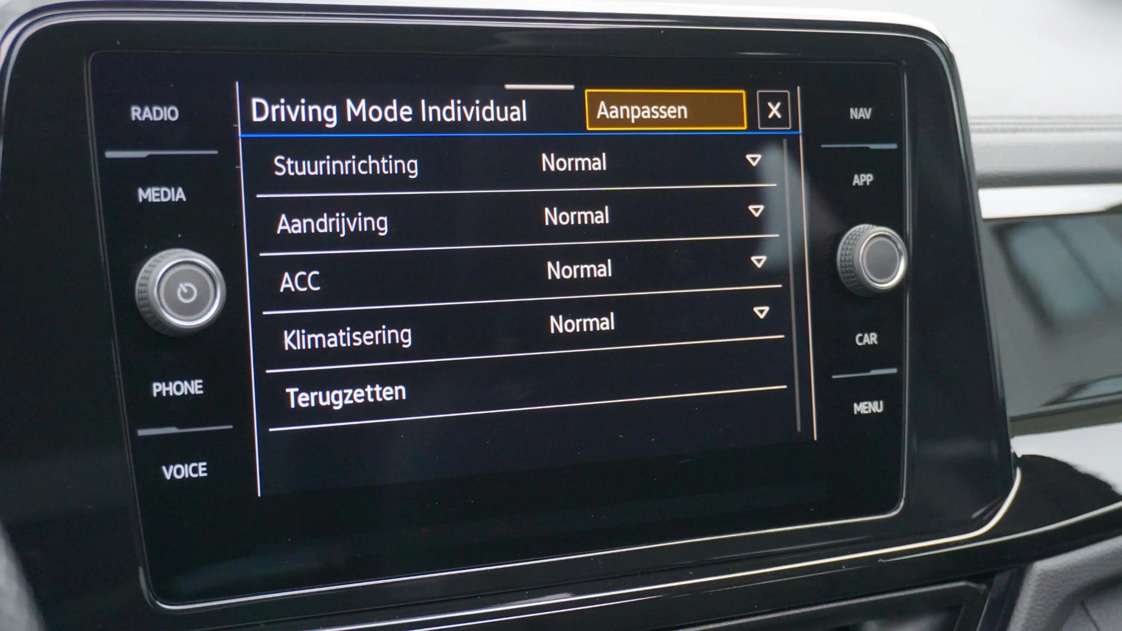 Volkswagen T-Roc 1.5 TSI 150pk DSG 2x R-Line & Black Style Pano.Dak — photo 20