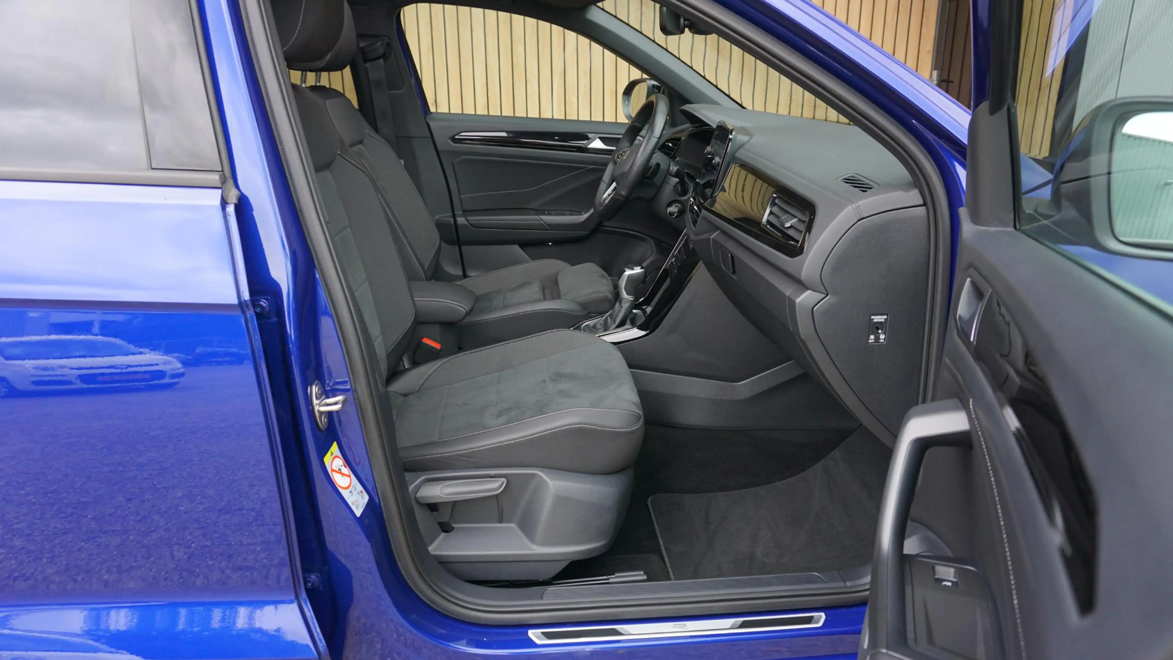 Volkswagen T-Roc 1.5 TSI 150pk DSG 2x R-Line & Black Style Pano.Dak — photo 9