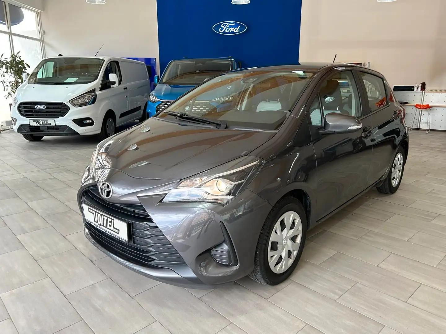 Toyota Yaris Comfort Grigio - 1