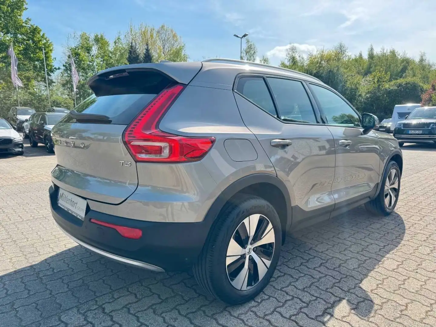 Volvo XC40 D3 AWD Geartronic Inscription Beige - 2