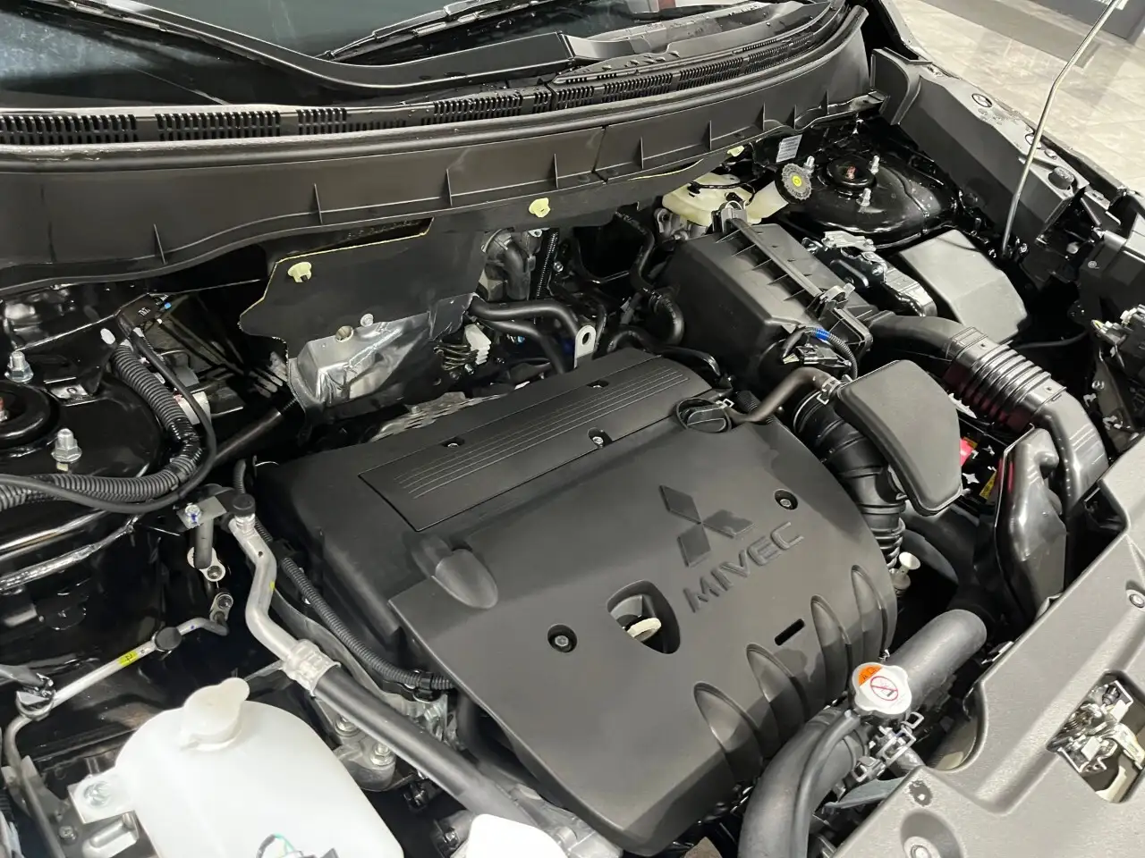 Mitsubishi RVR снимка Mitsubishi RVR