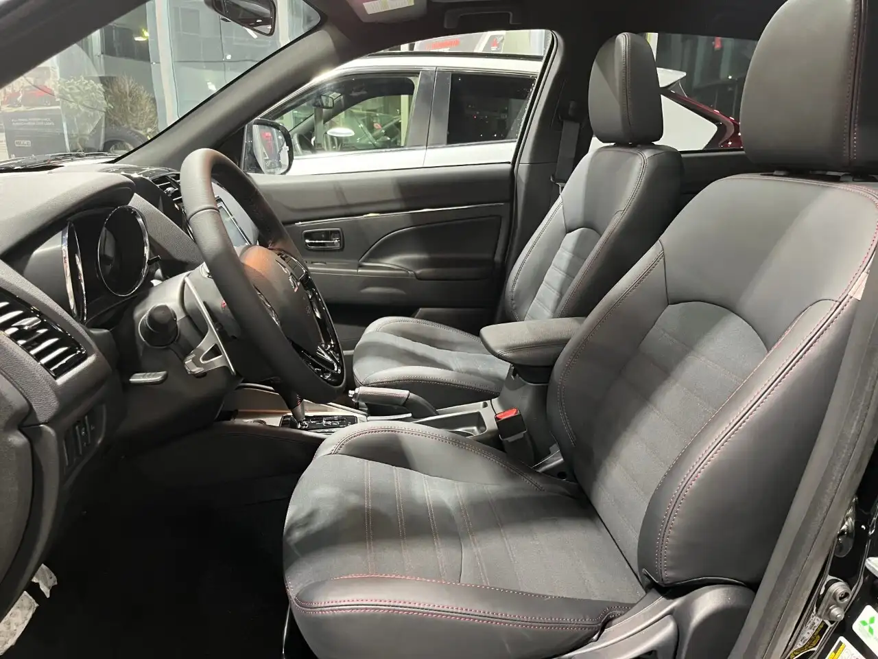 Mitsubishi RVR снимка Mitsubishi RVR