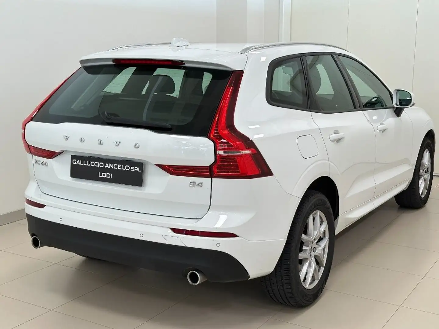 Volvo XC60 B4 (d) Geartronic Inscription Weiß - 2