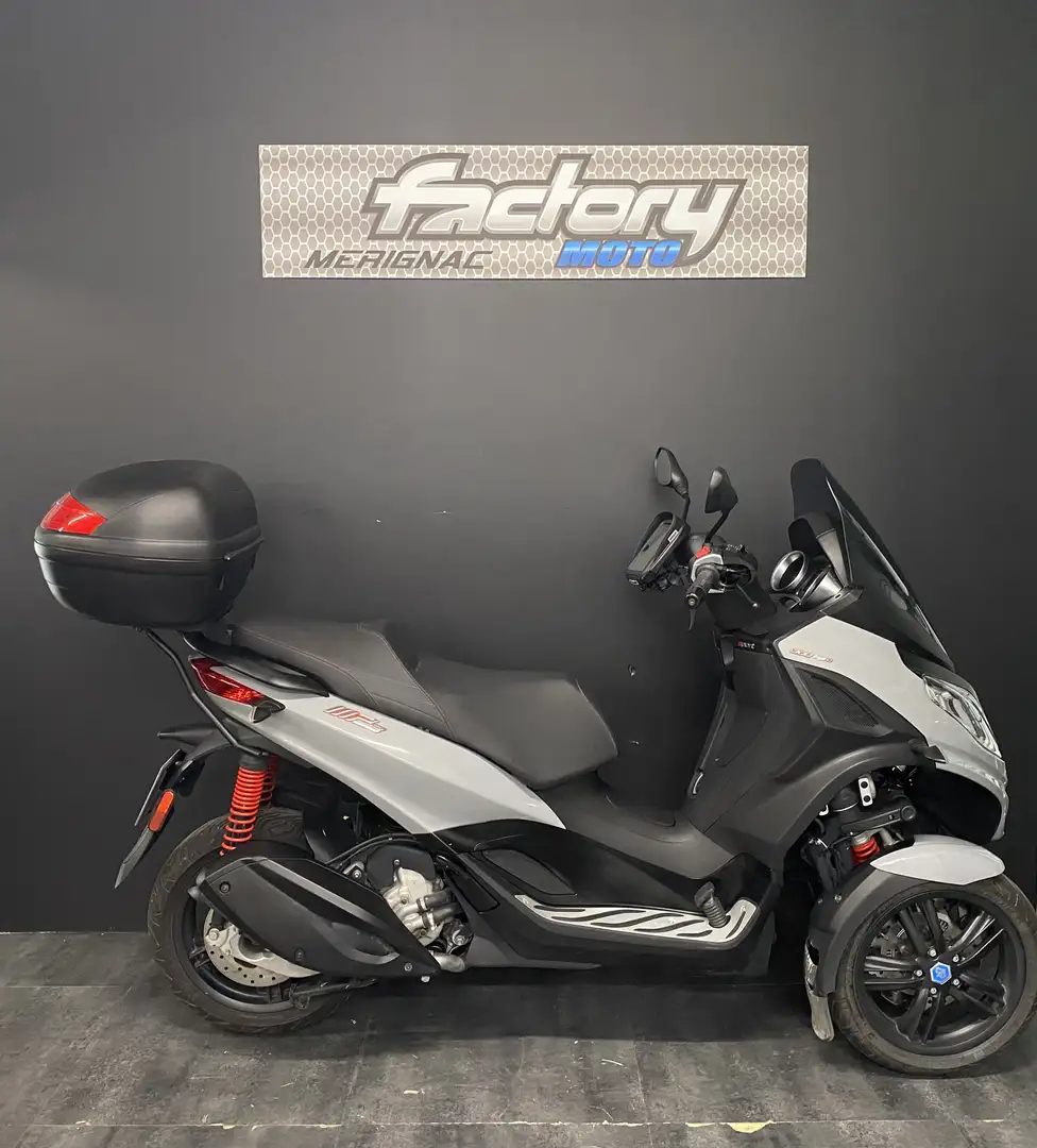 Piaggio MP3 300 Gris - 1