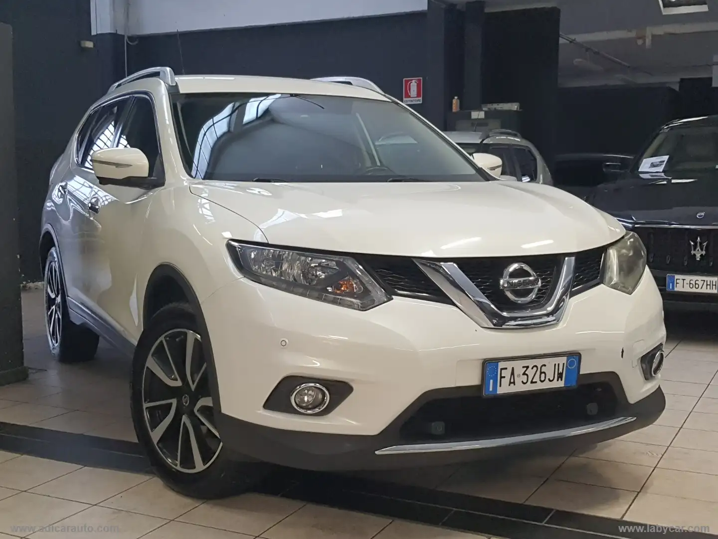 Nissan X-Trail 1.6 dCi 2WD Tekna Wit - 1