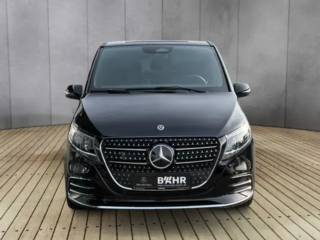 Mercedes-Benz V 300 view 7