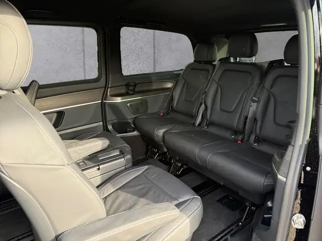 Mercedes-Benz V 300 view 9