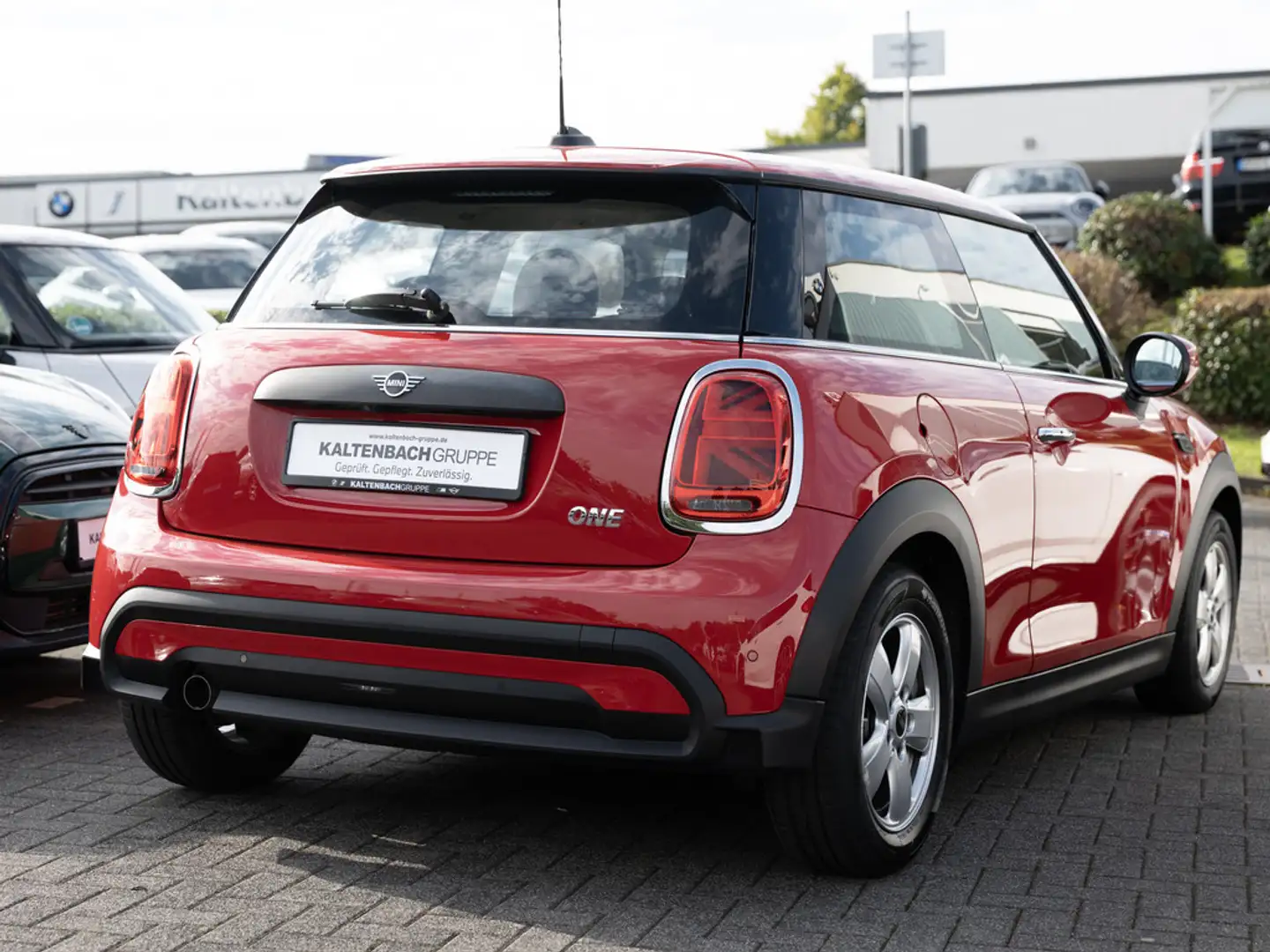 MINI One Classic Trim LED HUD NAVI RÜCKFAHRKAMERA Rot - 2