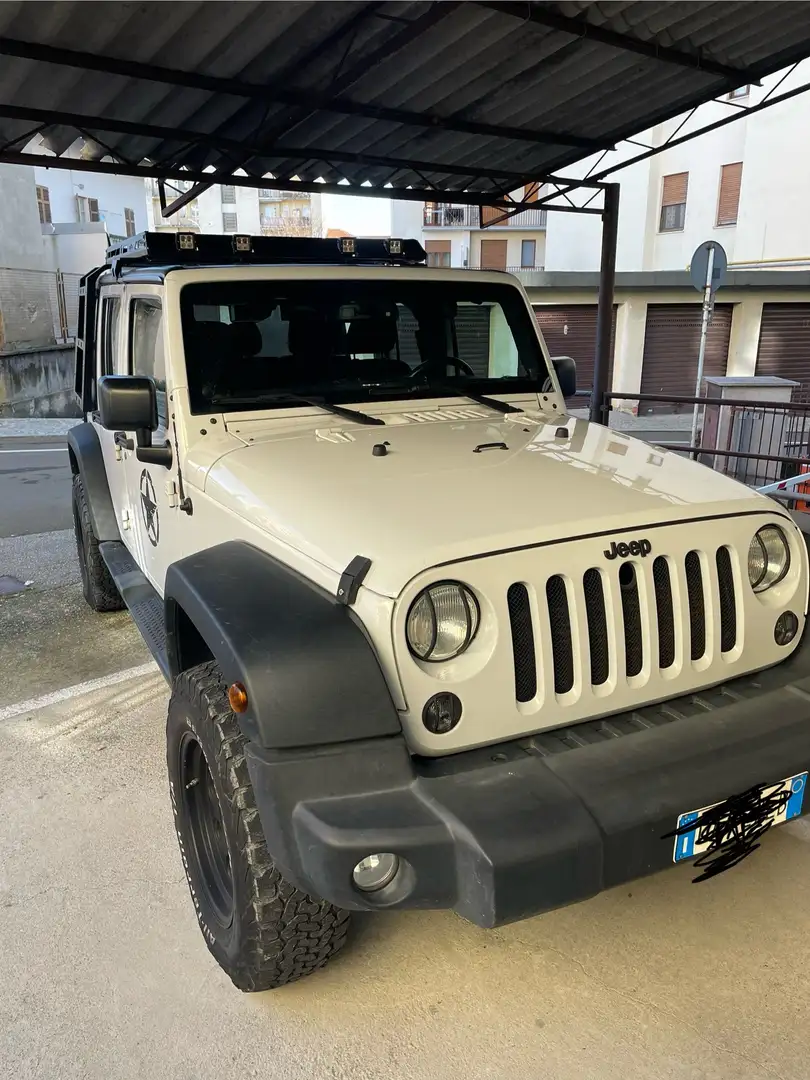 Jeep Wrangler Unlimited 2.8 crd Sahara E5+ - 1