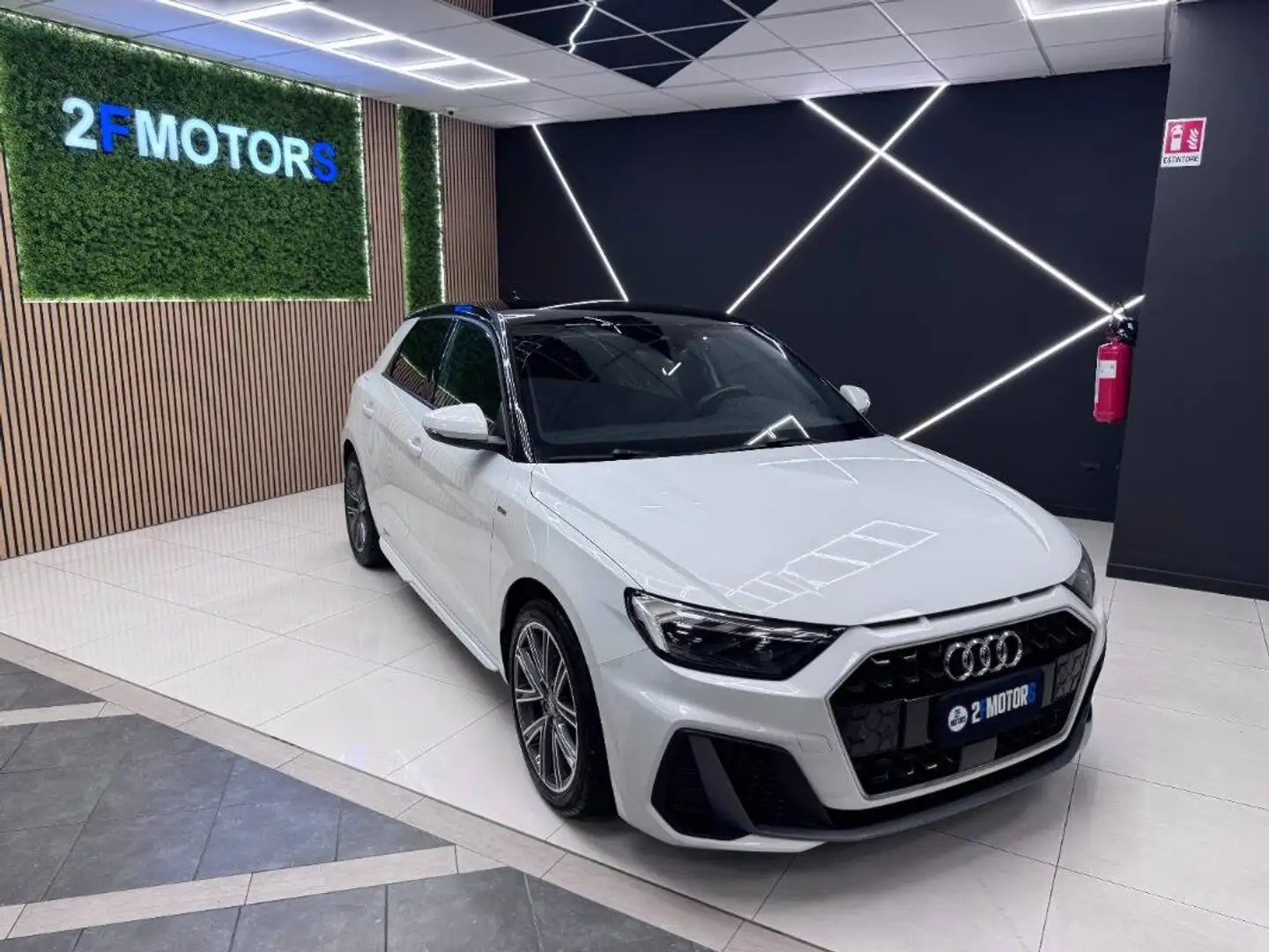 Audi A1 30 1.0 tfsi S line edition s-tronic Blanc - 1