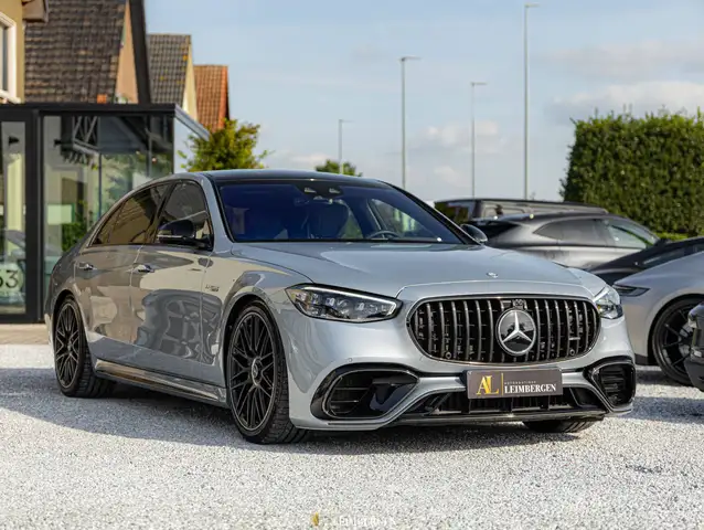 Mercedes-Benz S 63 AMG E Performance / Panoramaschuifdak / AMG-Nightpakket / Stoelventilatie en -verwarming / Burmester / Sfeerverlichting