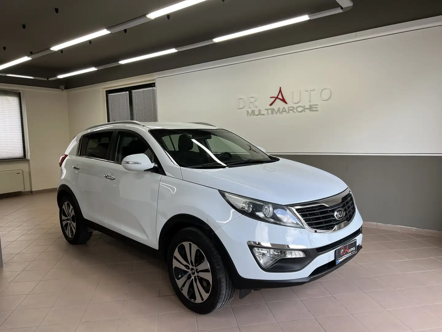 Kia Sportage 1.7 crdi Plus 2wd pochi KM Alb - 1