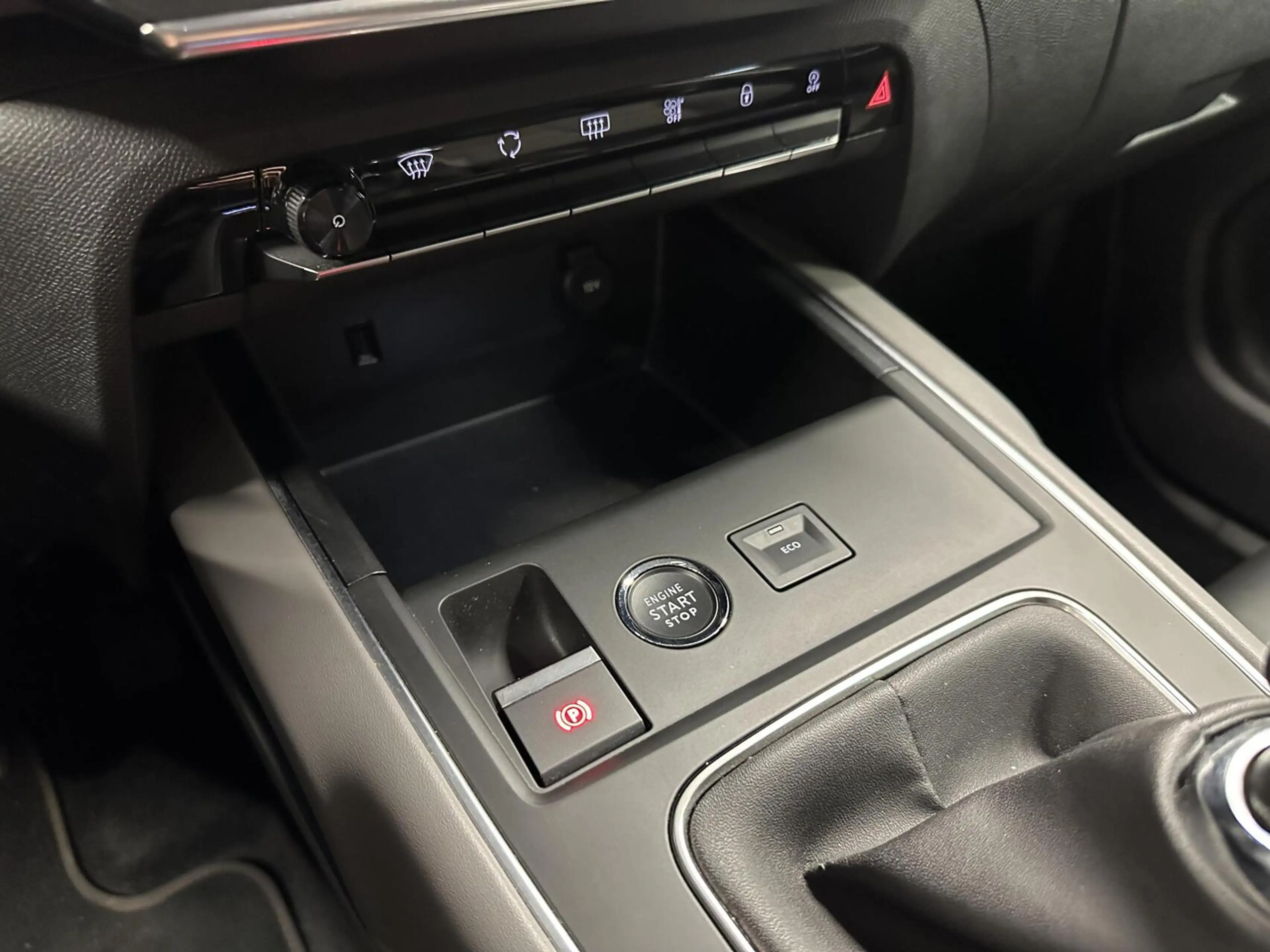 Citroen C5 Aircross 1.2 PureTech C-Series TREKHAAK CAMERA CRUISE NAVI — photo 39