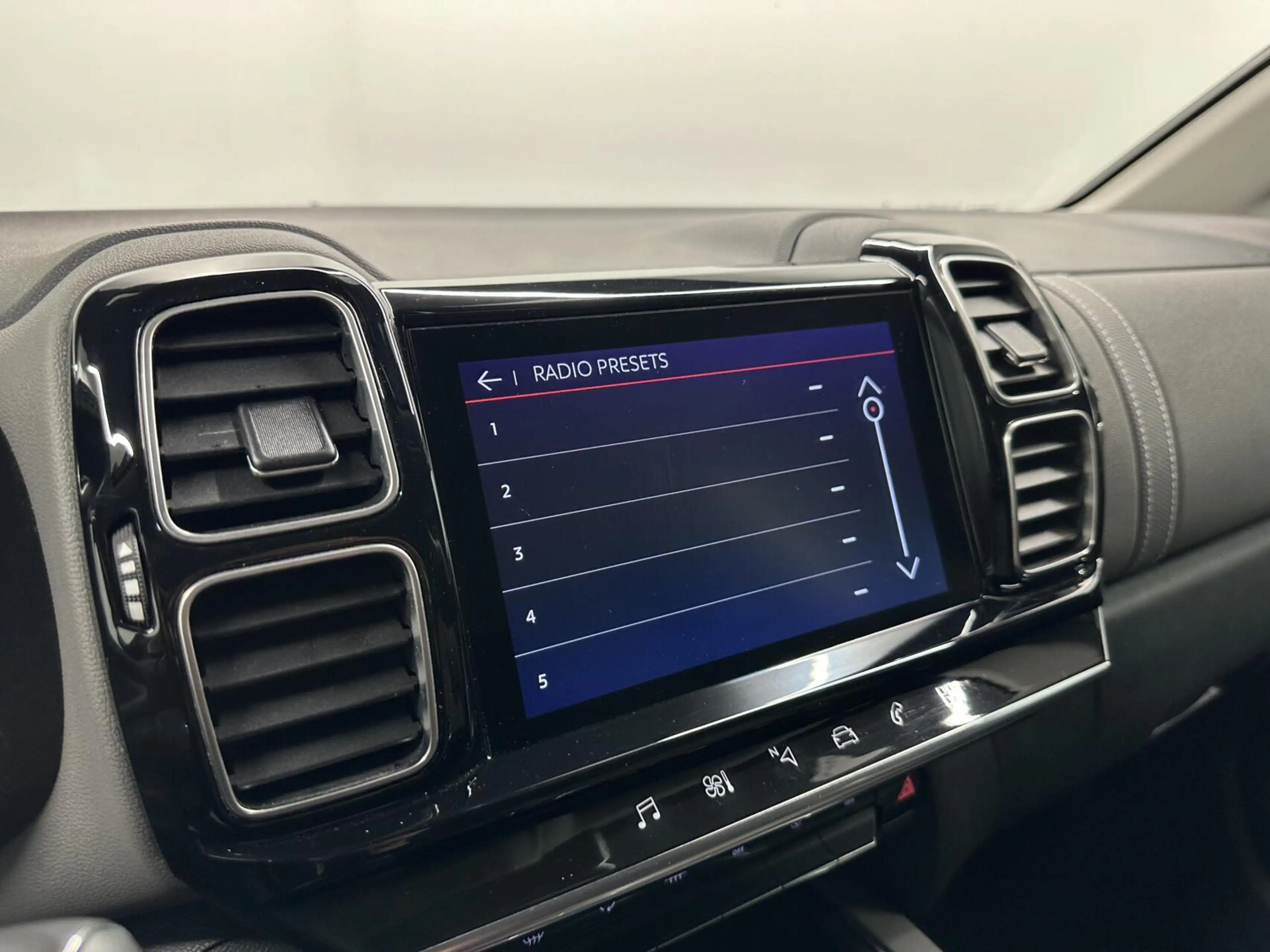 Citroen C5 Aircross 1.2 PureTech C-Series TREKHAAK CAMERA CRUISE NAVI — photo 34