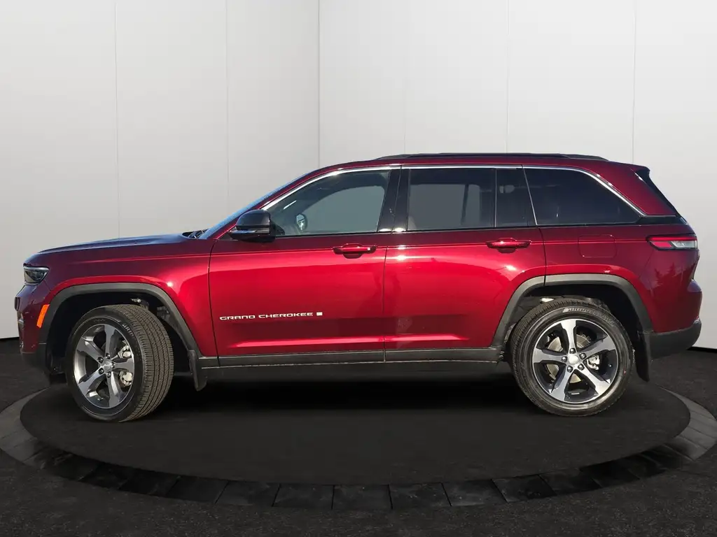 Jeep Grand Cherokee 2025 photo 2