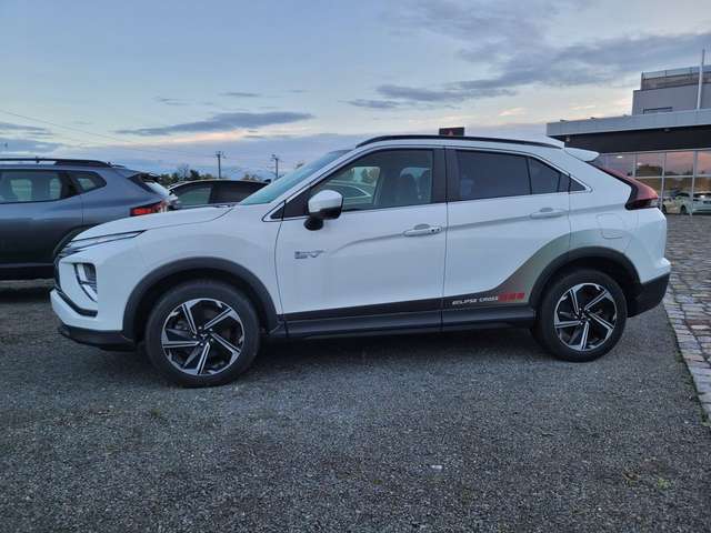 Mitsubishi Eclipse Cross 2.4 MIVEC BASIS