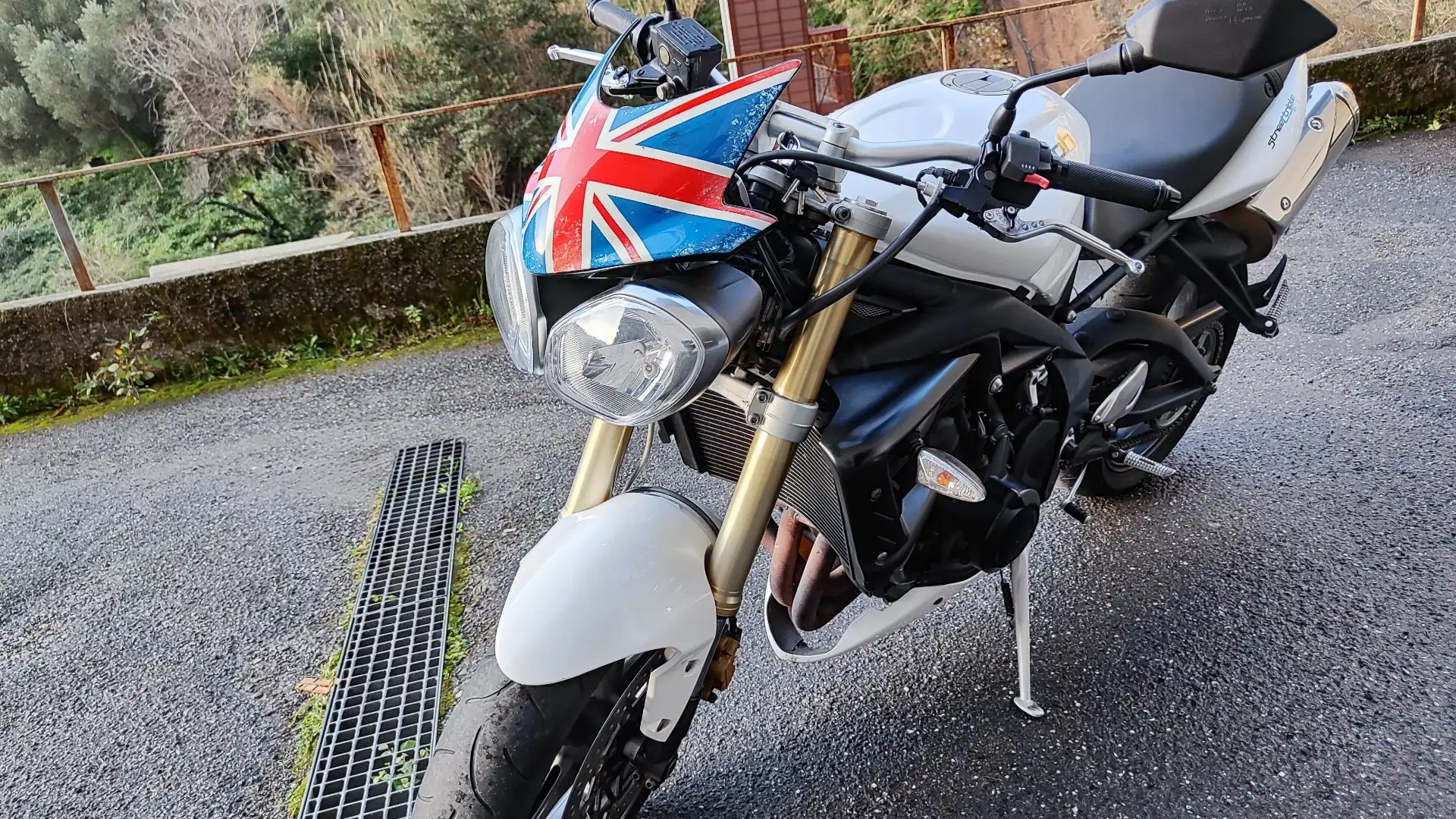Triumph Street Triple 675 R 2012 Alb - 2