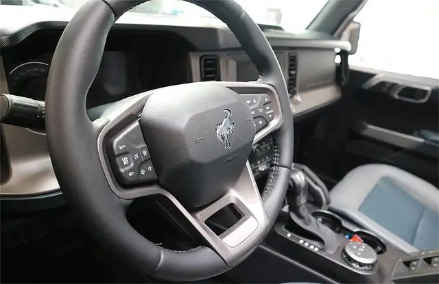 Ford Bronco Outer Banks 2,3 Ecoboost Ansicht 4