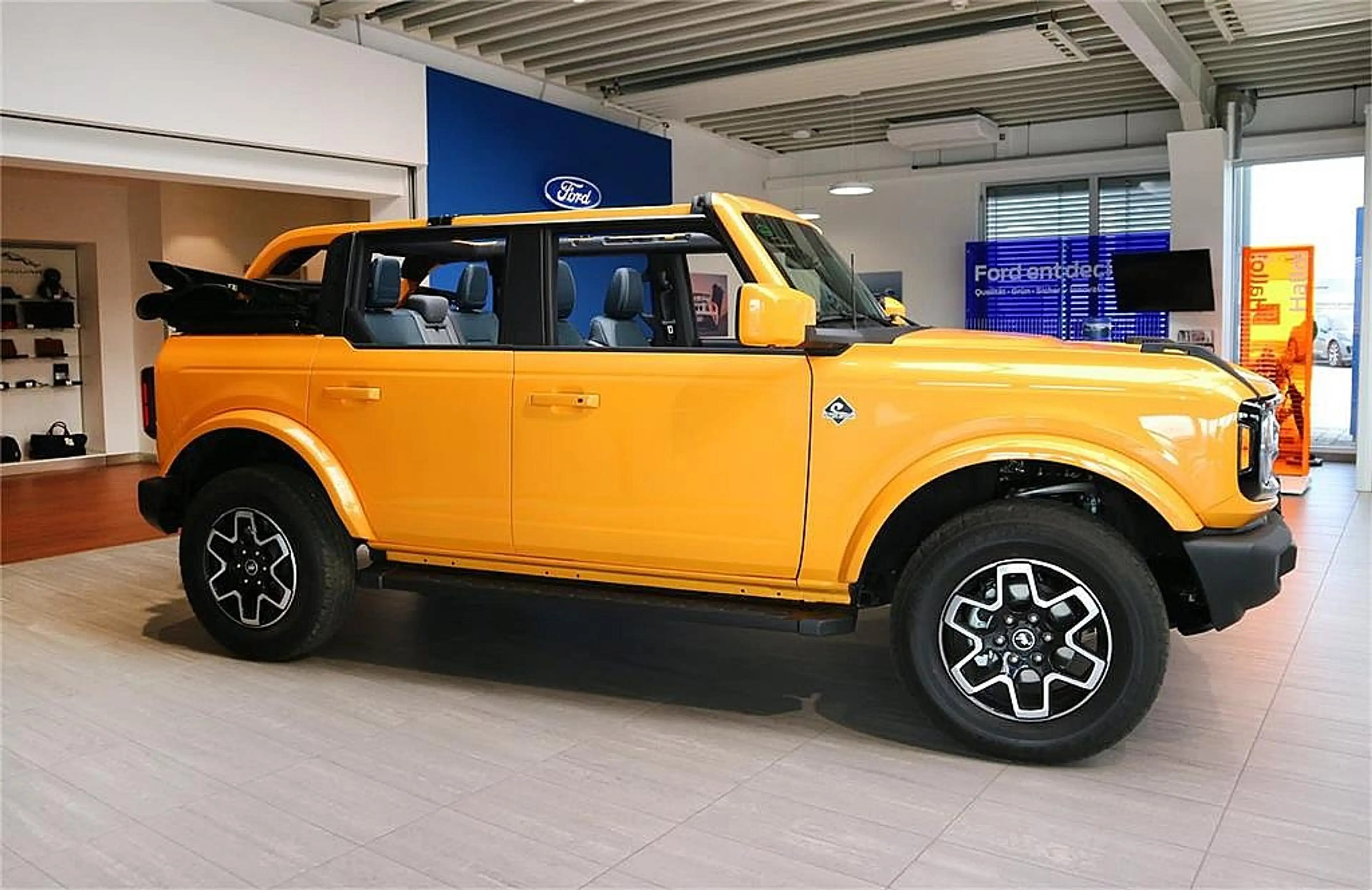 Ford Bronco Outer Banks 2,3 Ecoboost — photo 2