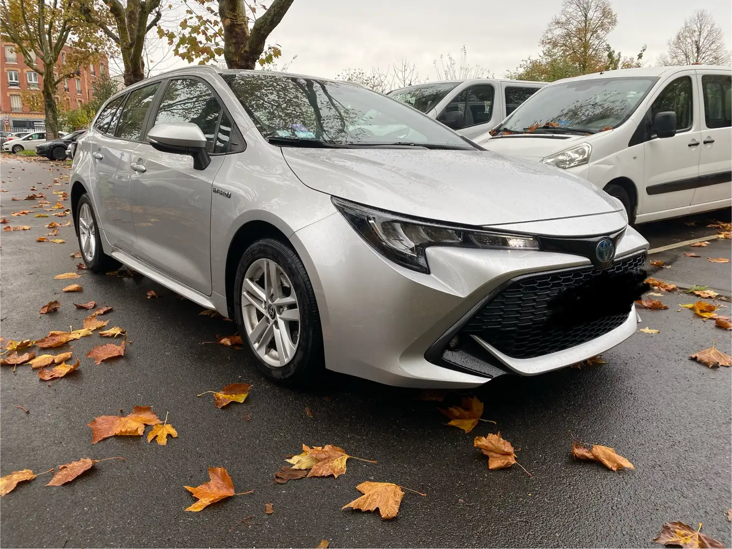 Toyota Corolla Corolla Touring Sports Pro Hybride 180h Dynamic Business (avec support lombaire) - 1