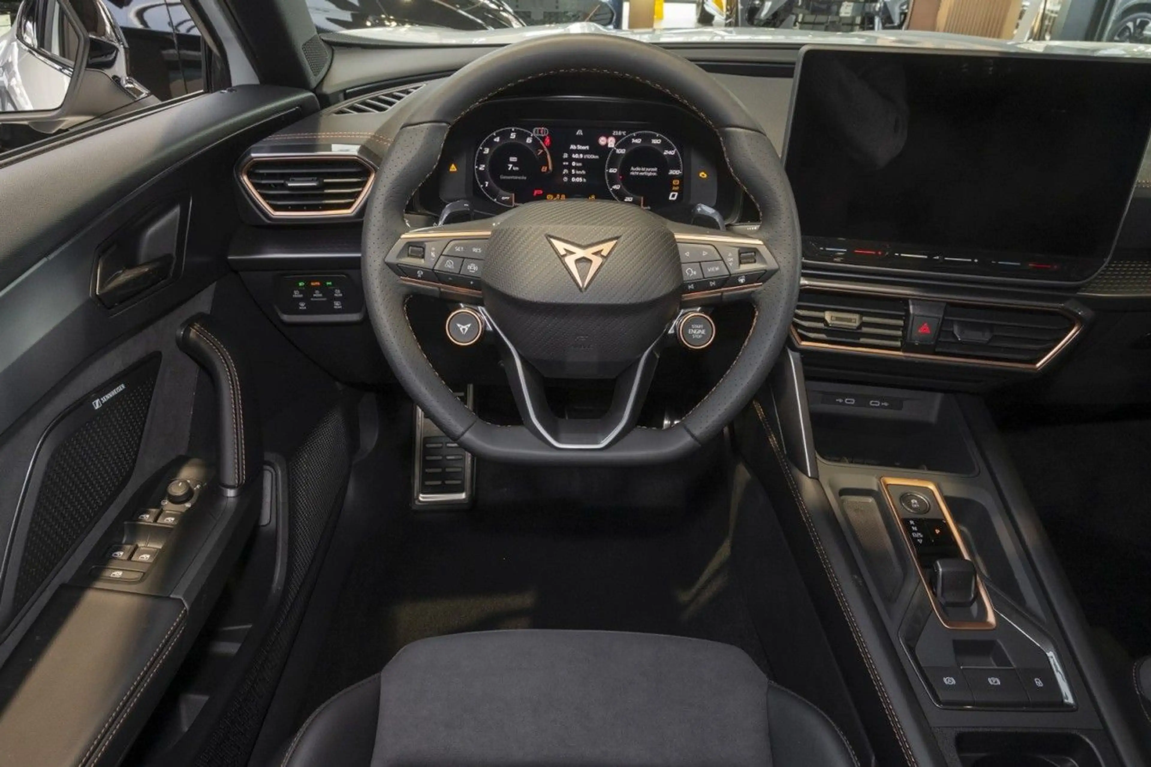 CUPRA Formentor 2.0 TSI 4Drive VZ W DCC|Sennh.|360°|LM — photo 13
