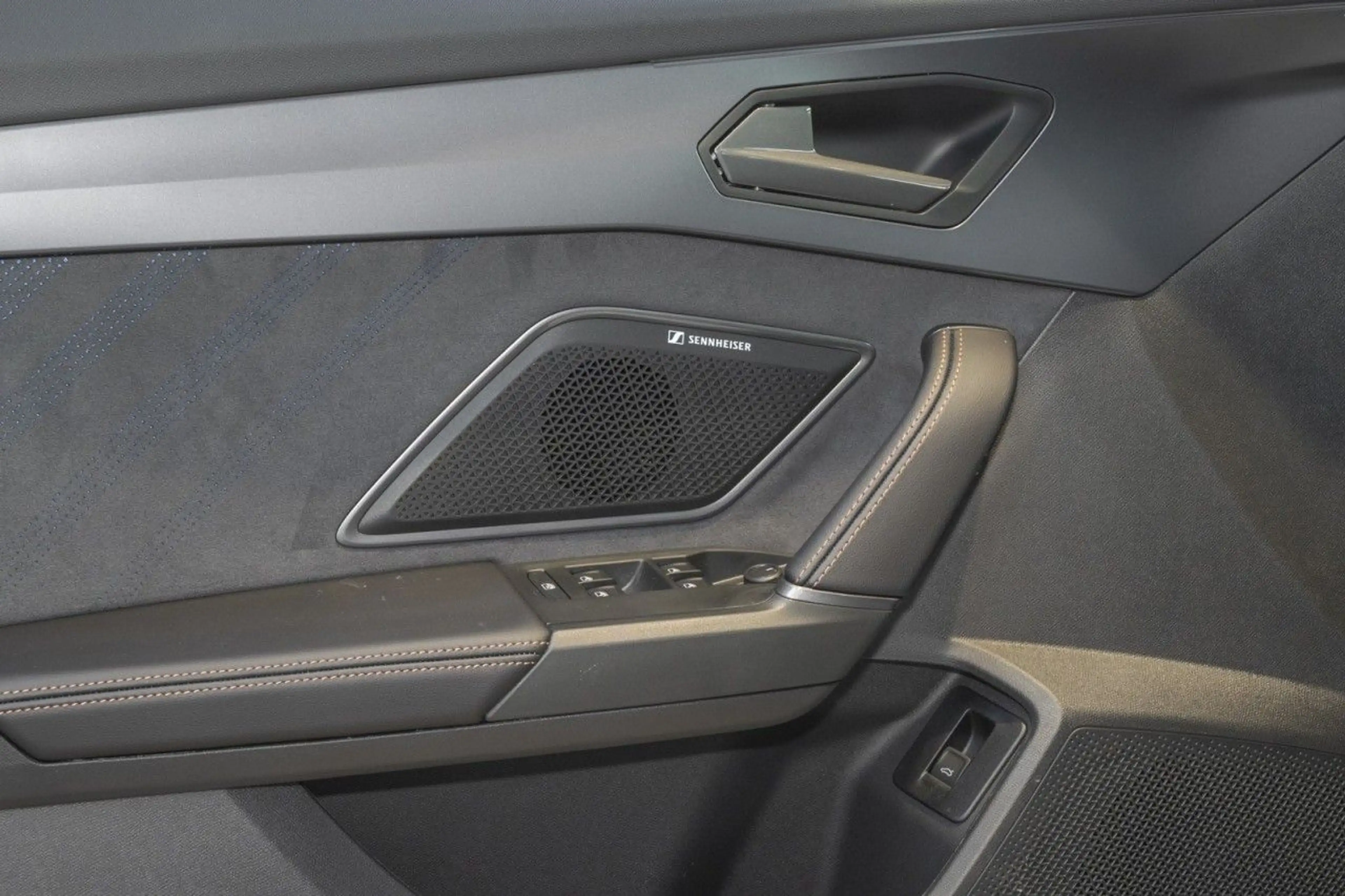 CUPRA Formentor 2.0 TSI 4Drive VZ W DCC|Sennh.|360°|LM — photo 15