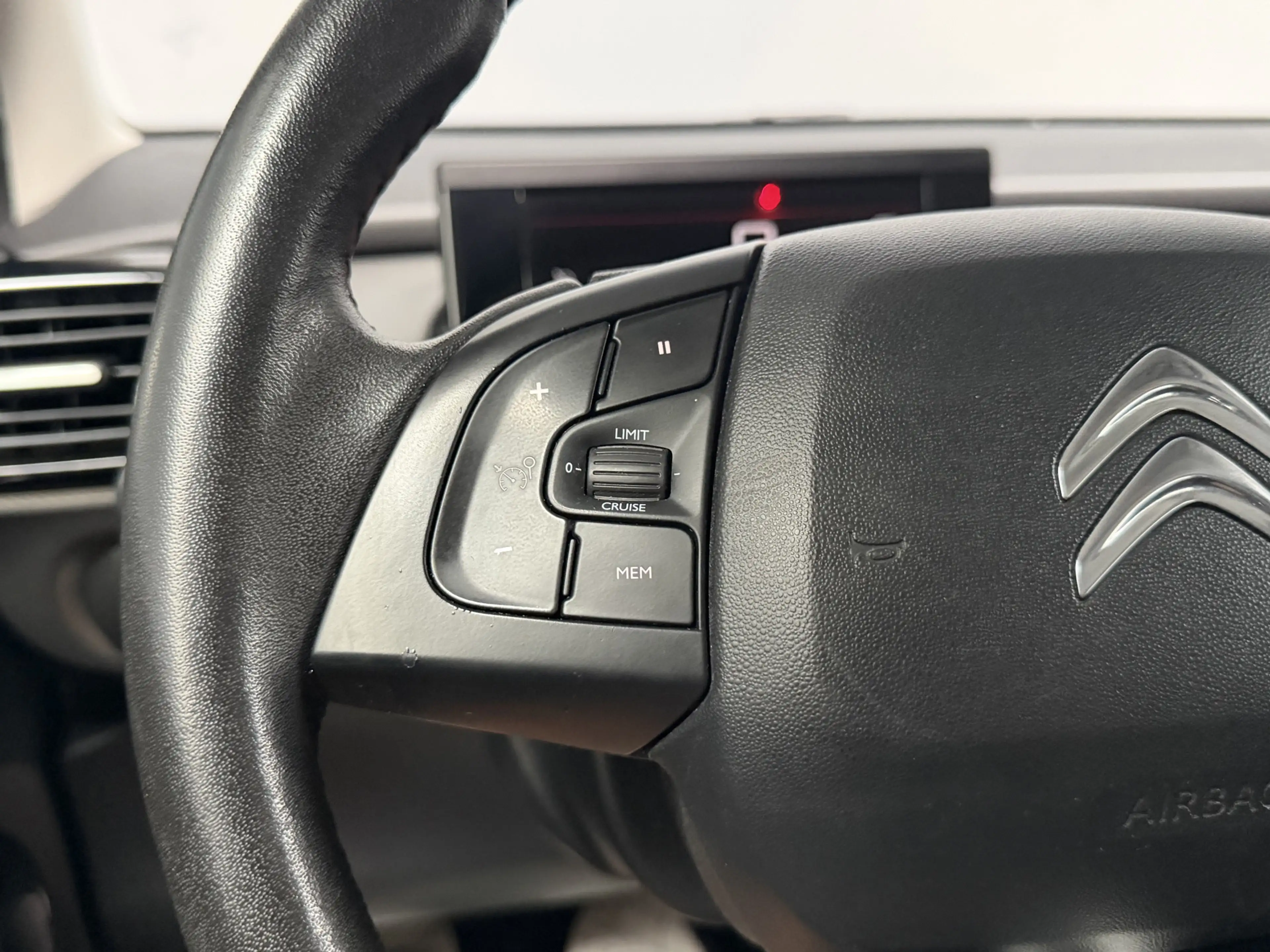 Citroen C4 Cactus 1.2 PureTech Feel GARANTIE|Automaat|Carplay|Trekha — photo 14