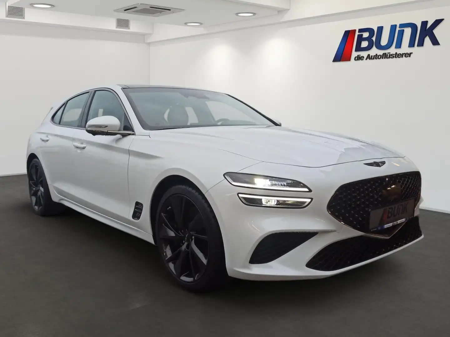 Genesis G70 Shooting Break Sport 2.0L / LED/Panoramadach Weiß - 2