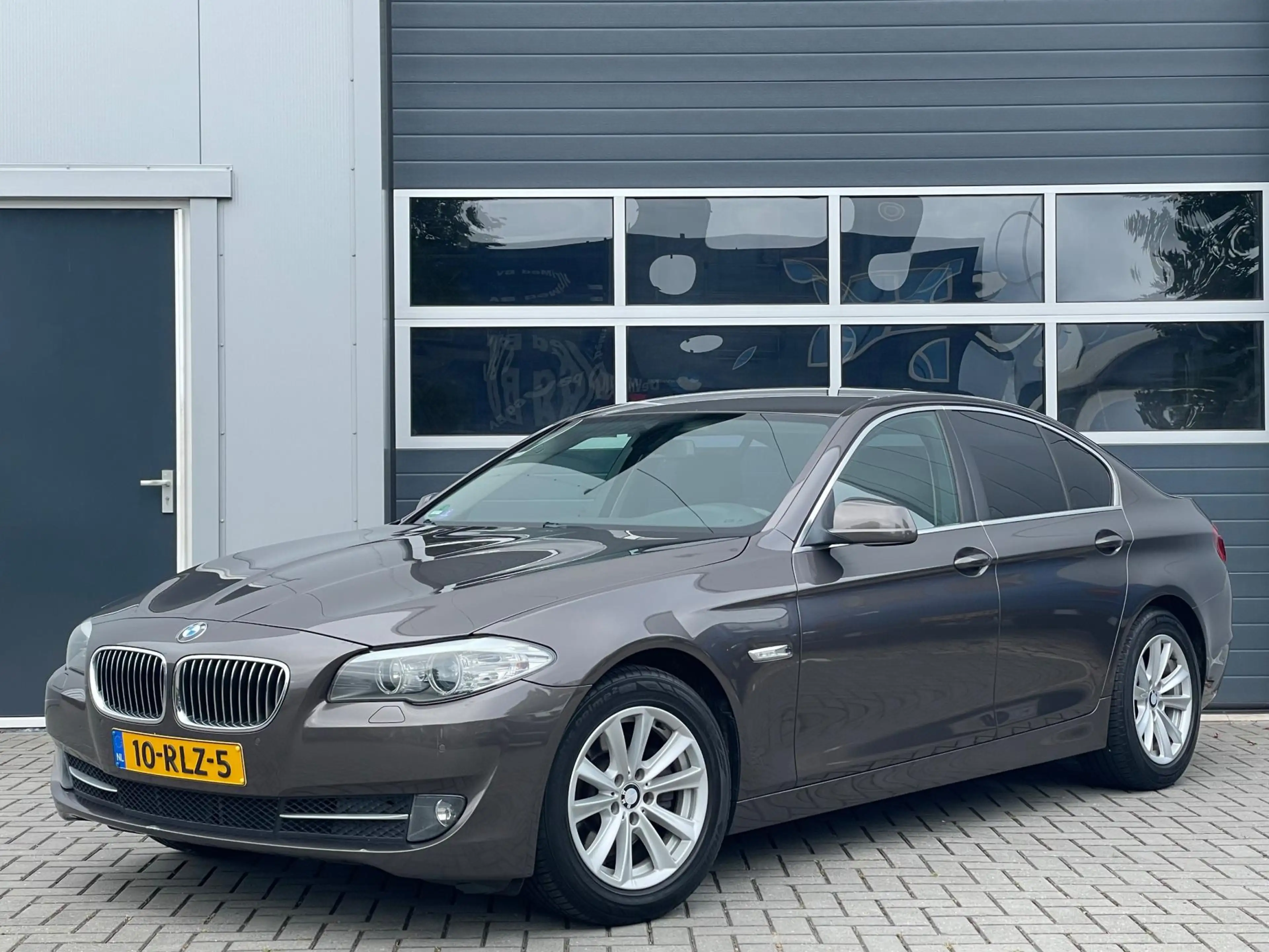 BMW 523 5-serie 523i Executive | ZIE TEKST | Navi | PDC v+