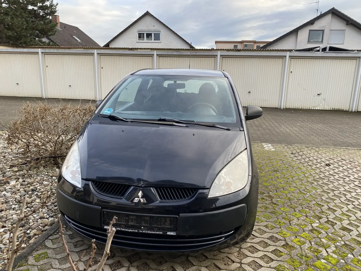 Mitsubishi Colt 1.3 Inform Schwarz - 2