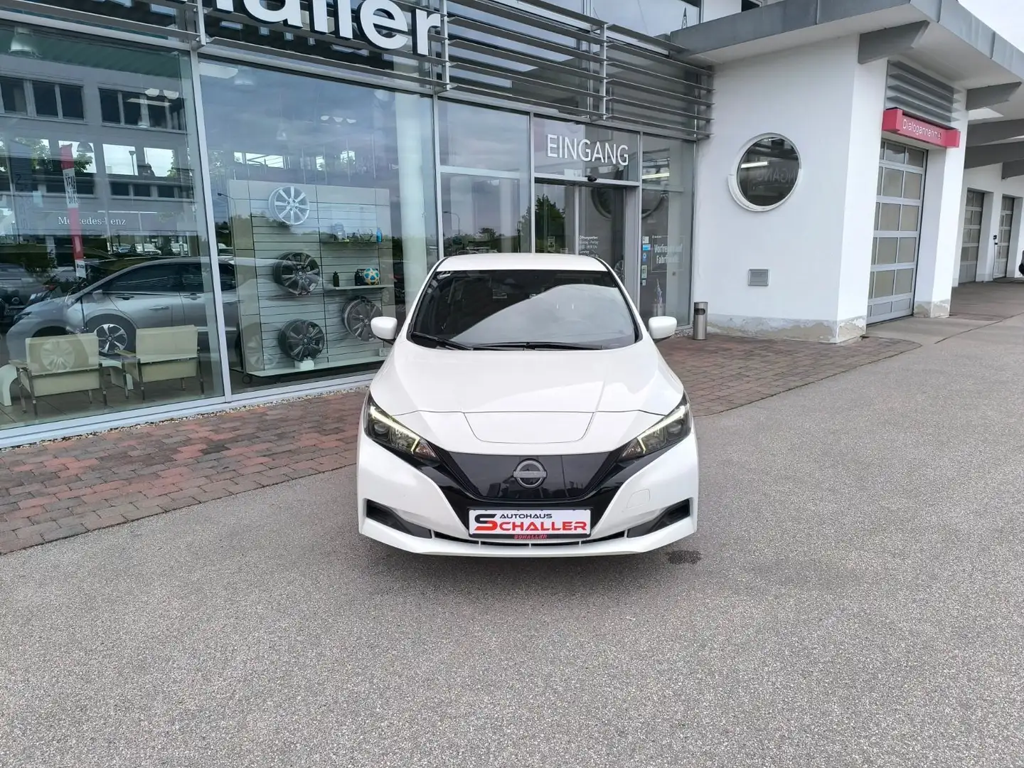 Nissan Leaf 40 kWh Standheizung Klimaauto. LED-Tagfahr. Weiß - 2