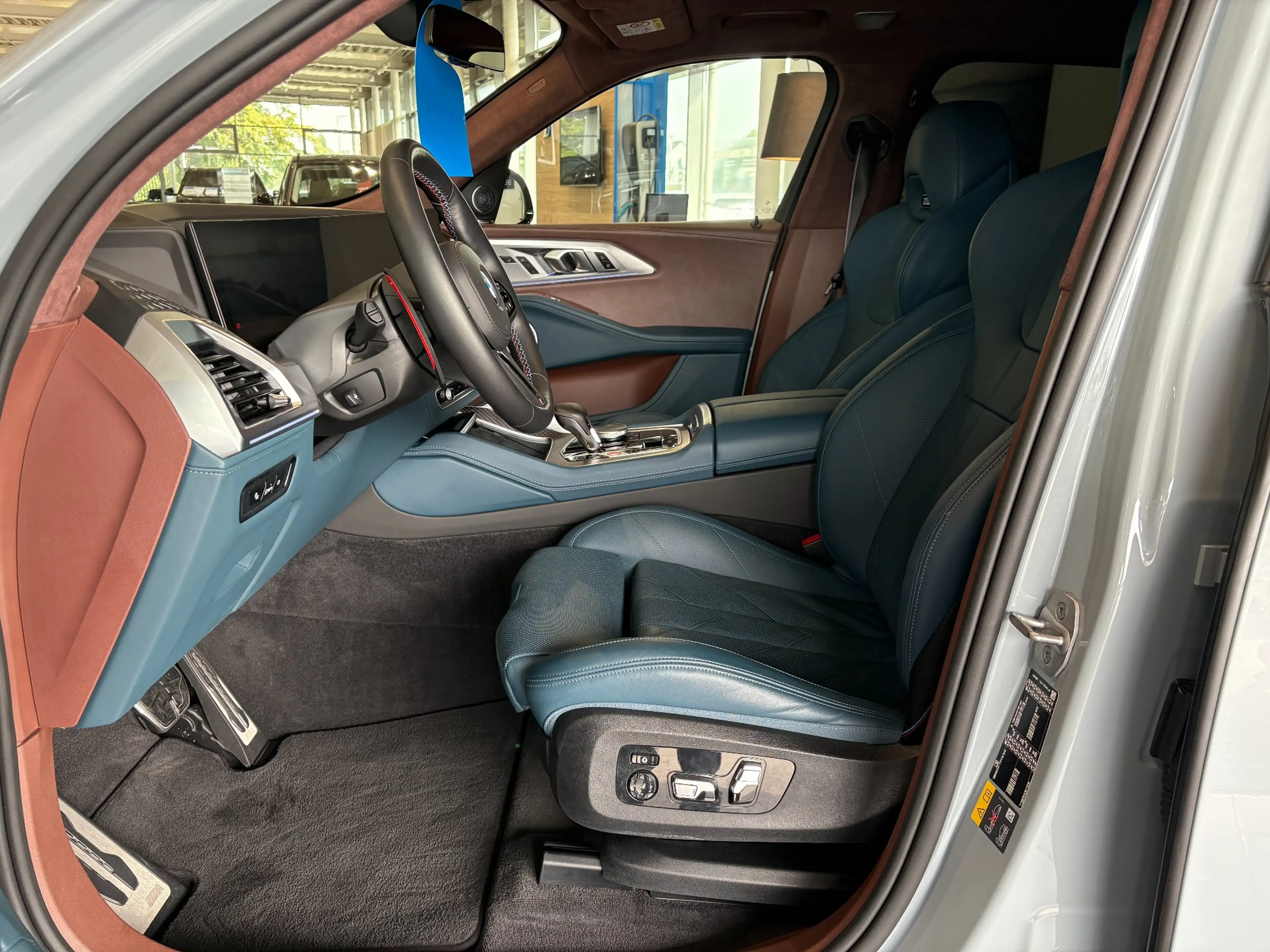 BMW XM 4.4 Label Red Navi Leder Tempom.aktiv Bluetooth PD — photo 12