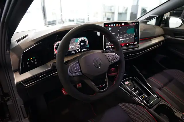 Volkswagen Golf view 13