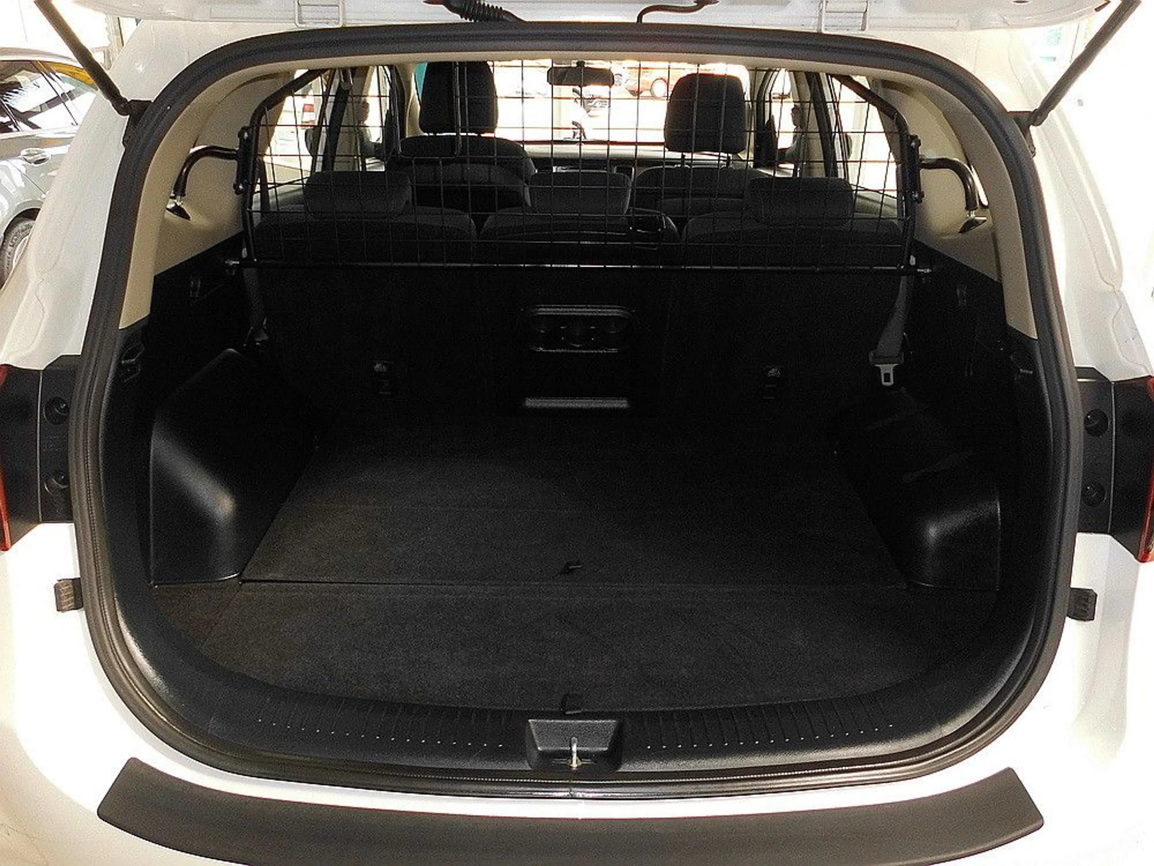 Kia Carens 1,6 GDI Edition 7 AHK 1.Hand — photo 8