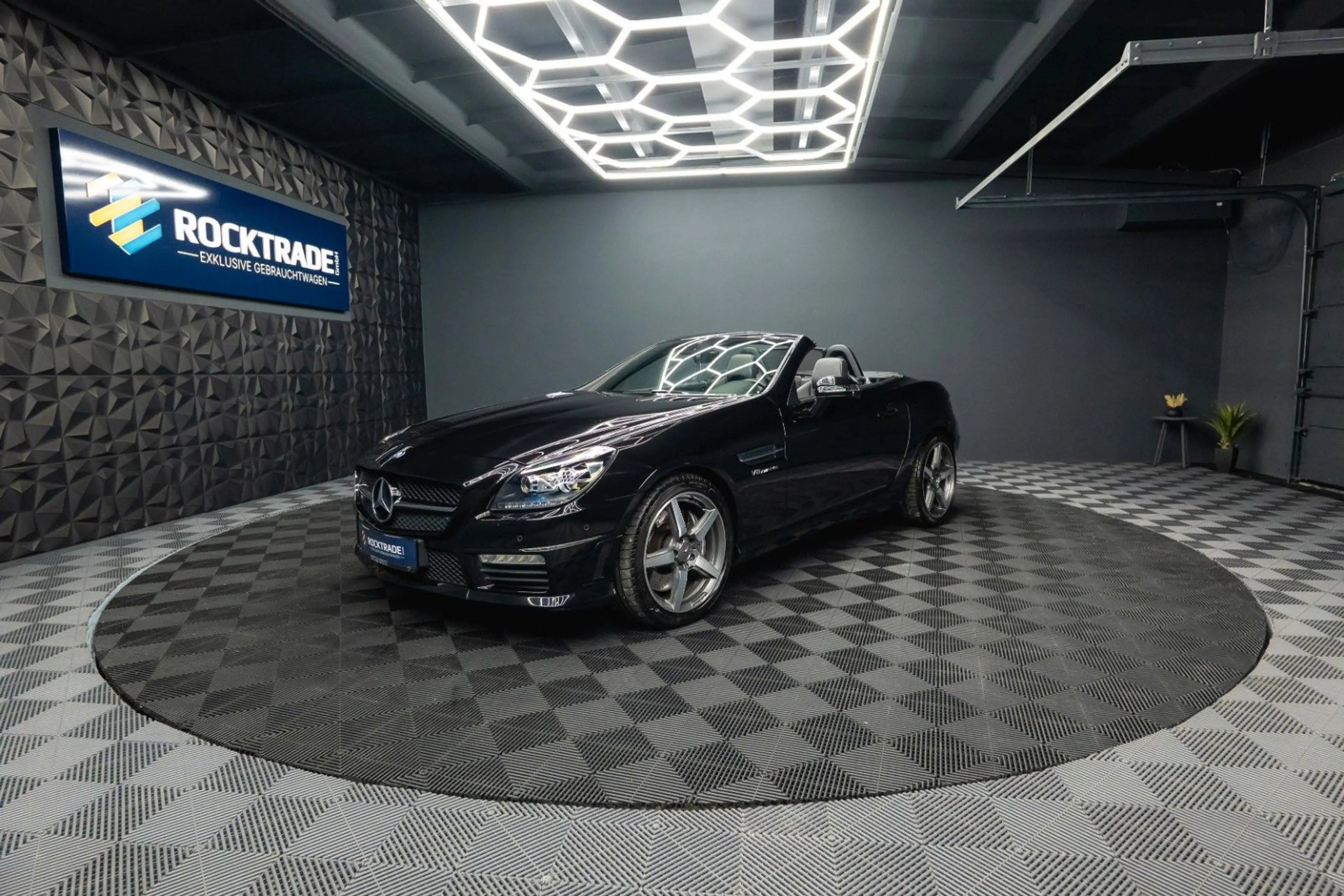 Mercedes-Benz SLK 55 AMG SLK 55 V8 AMG Roadster Carbon | Service NEU — photo 2