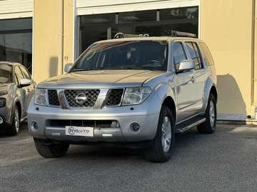Pathfinder 2.5 dci XE Plus 4x4 7 posti