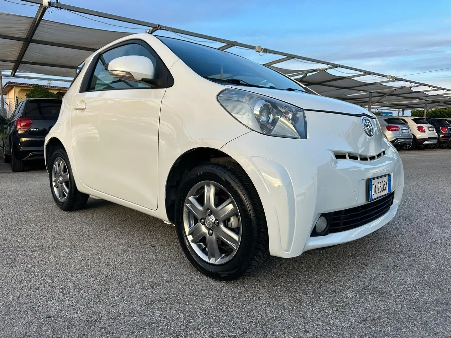 Toyota iQ 1.0 Multidrive Bianco - 1