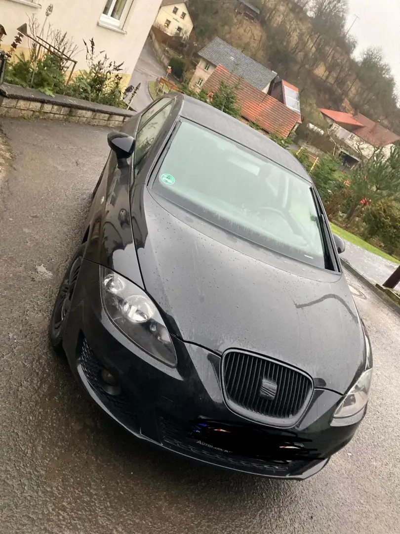 SEAT Leon Leon 1.9 TDI DPF Ecomotive Reference Schwarz - 2